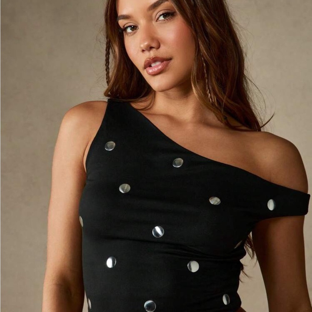 Elegant Black One-Shoulder Dress